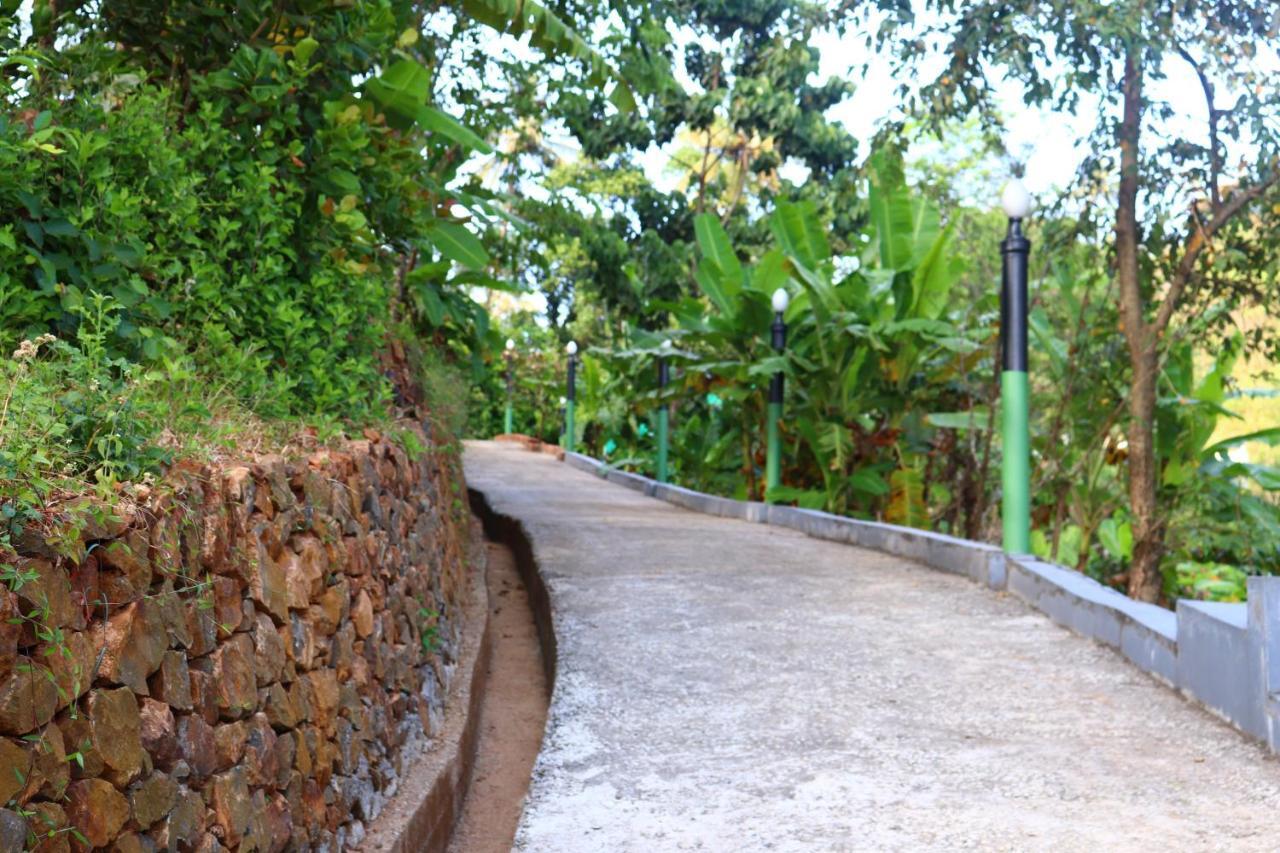 Hotel Stone Hills Kannur Exterior foto